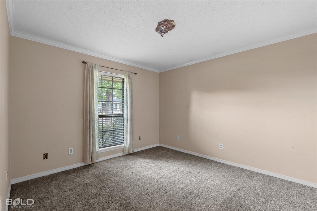 128 Southwood Drive Property Photo 29