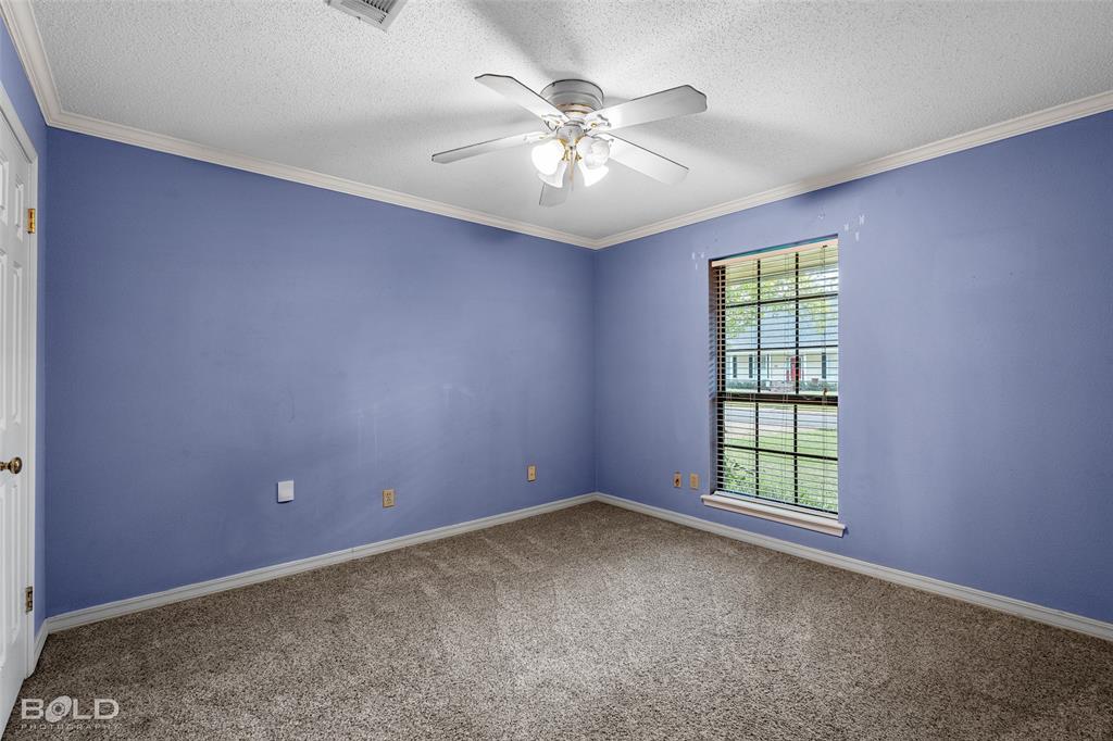 128 Southwood Drive Property Photo 33