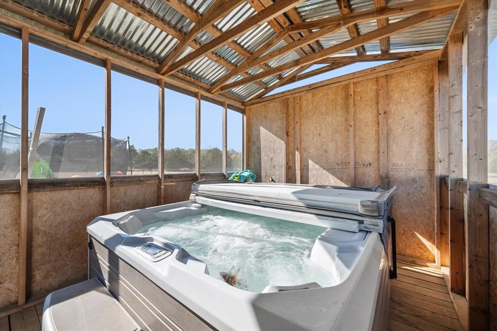 16857 Fm 639 Property Photo 34