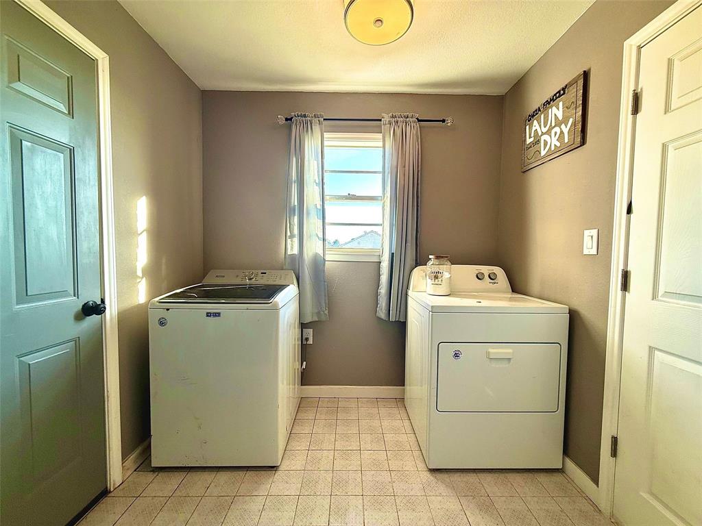 200 Arden Street Property Photo 10