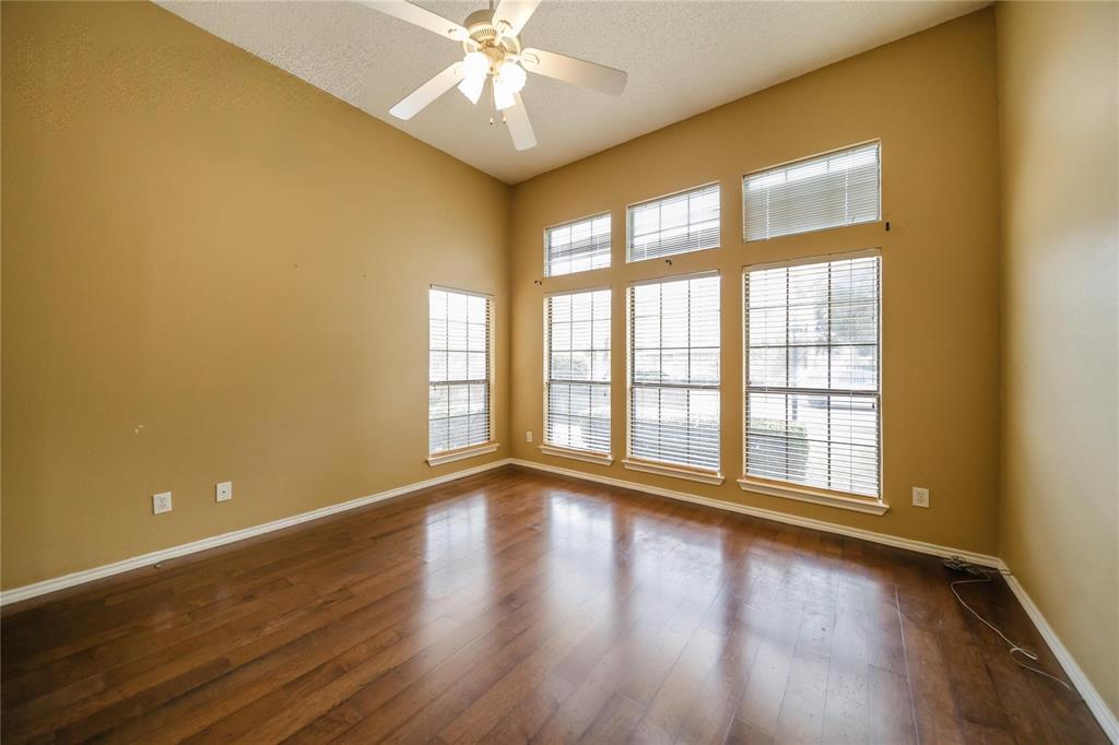 3325 Devonshire Drive Property Photo 5