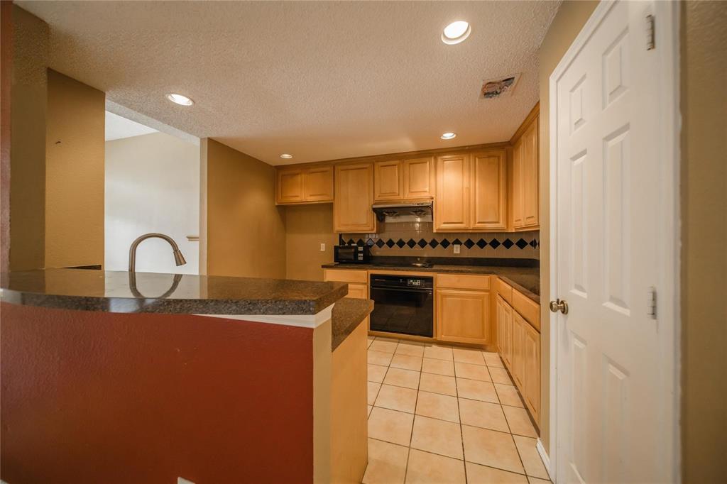 3325 Devonshire Drive Property Photo 10