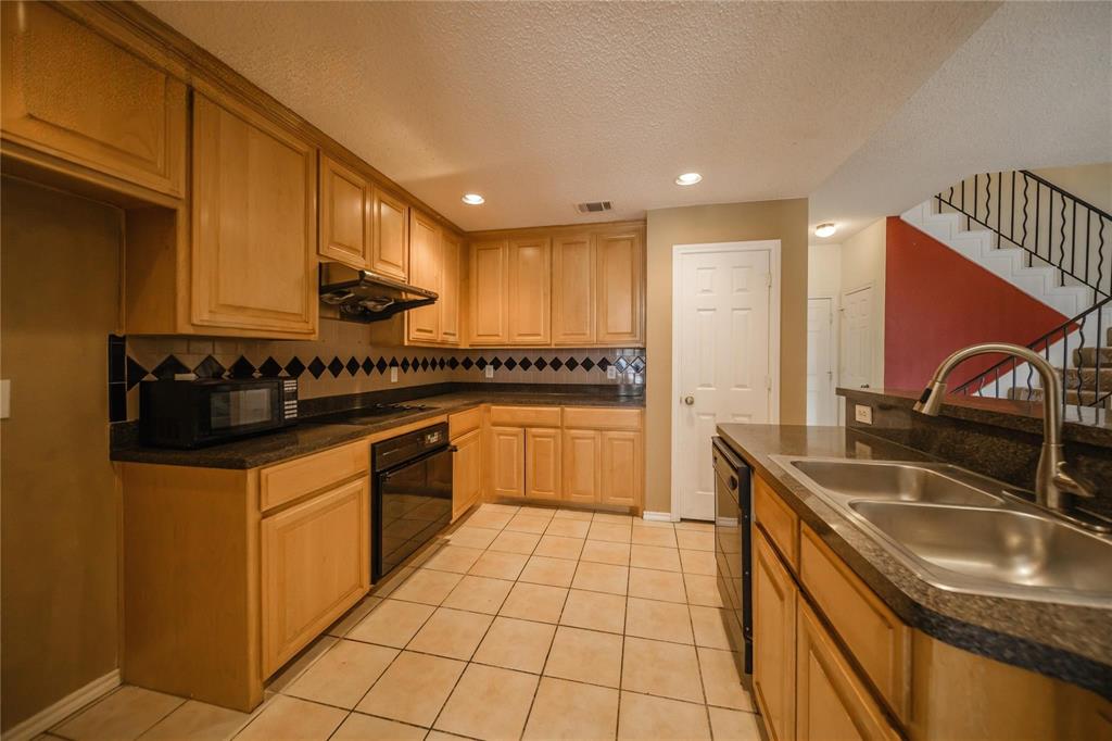 3325 Devonshire Drive Property Photo 11