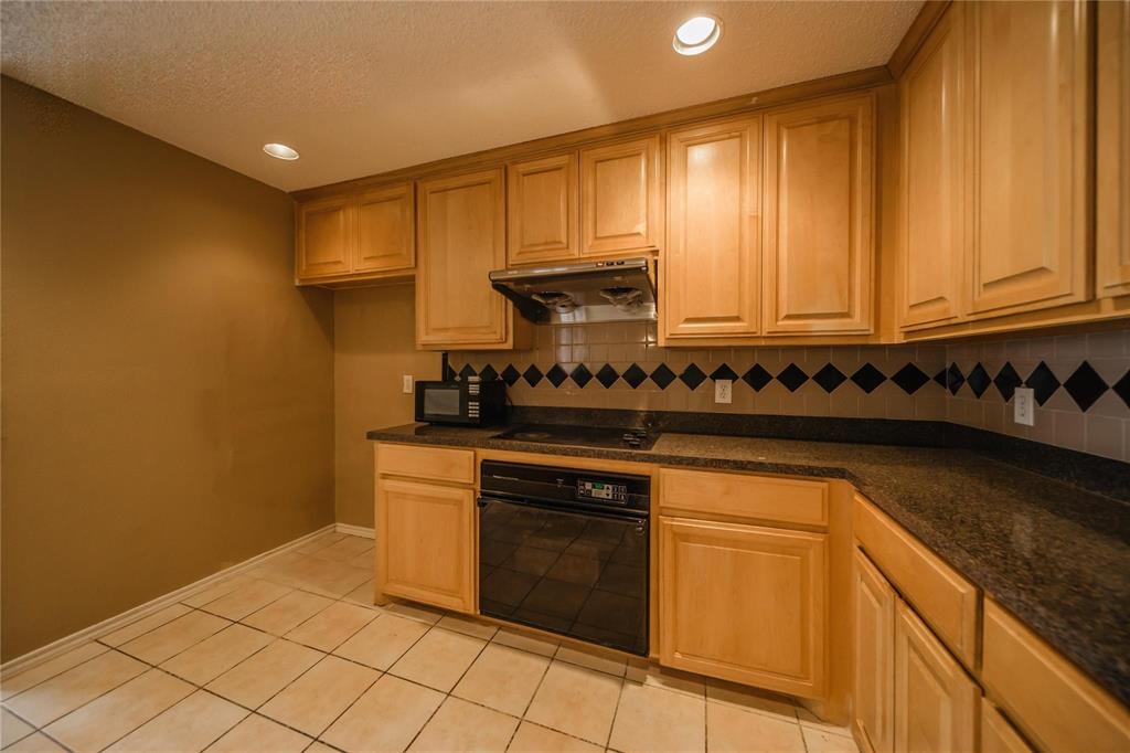 3325 Devonshire Drive Property Photo 12