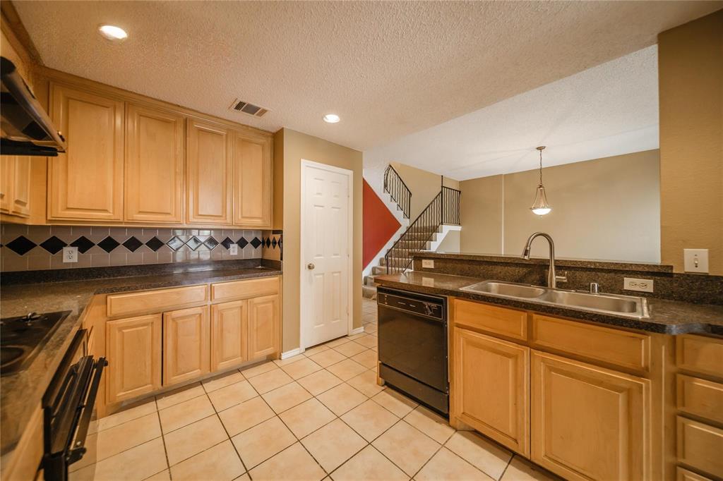 3325 Devonshire Drive Property Photo 13