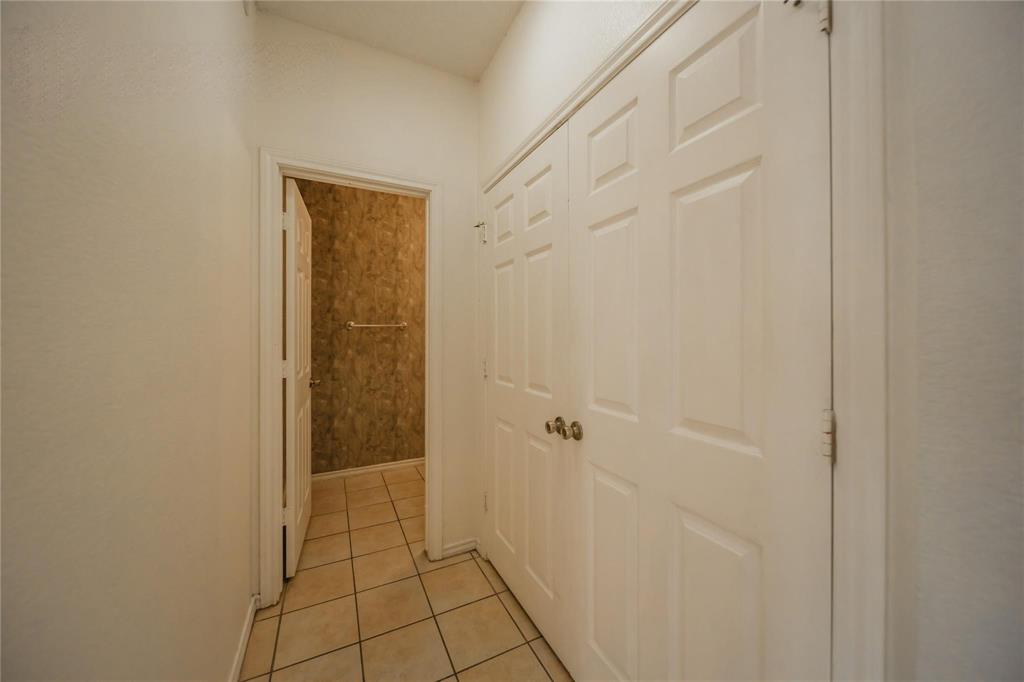 3325 Devonshire Drive Property Photo 14