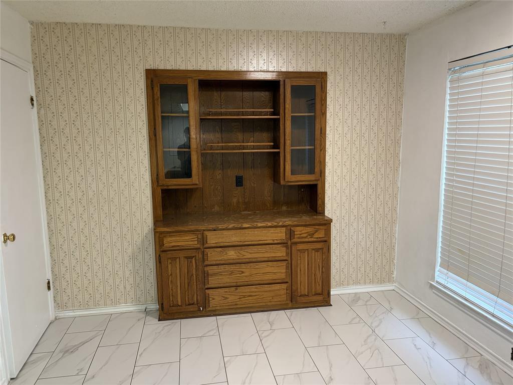 3002 Barrington Place Property Photo 6