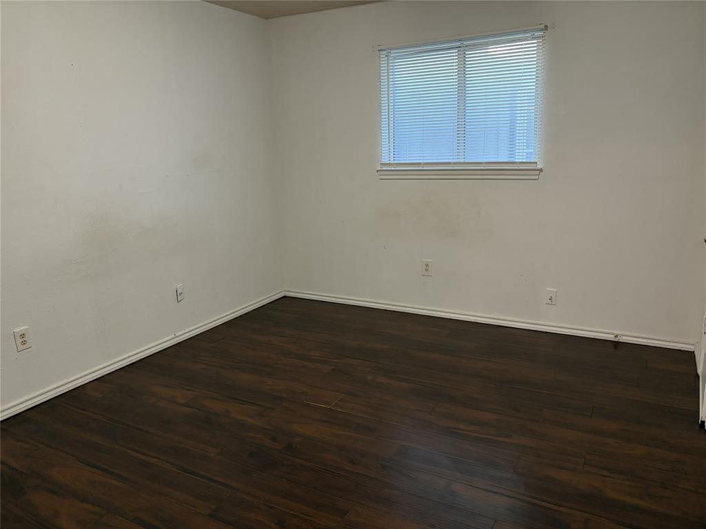 3002 Barrington Place Property Photo 11
