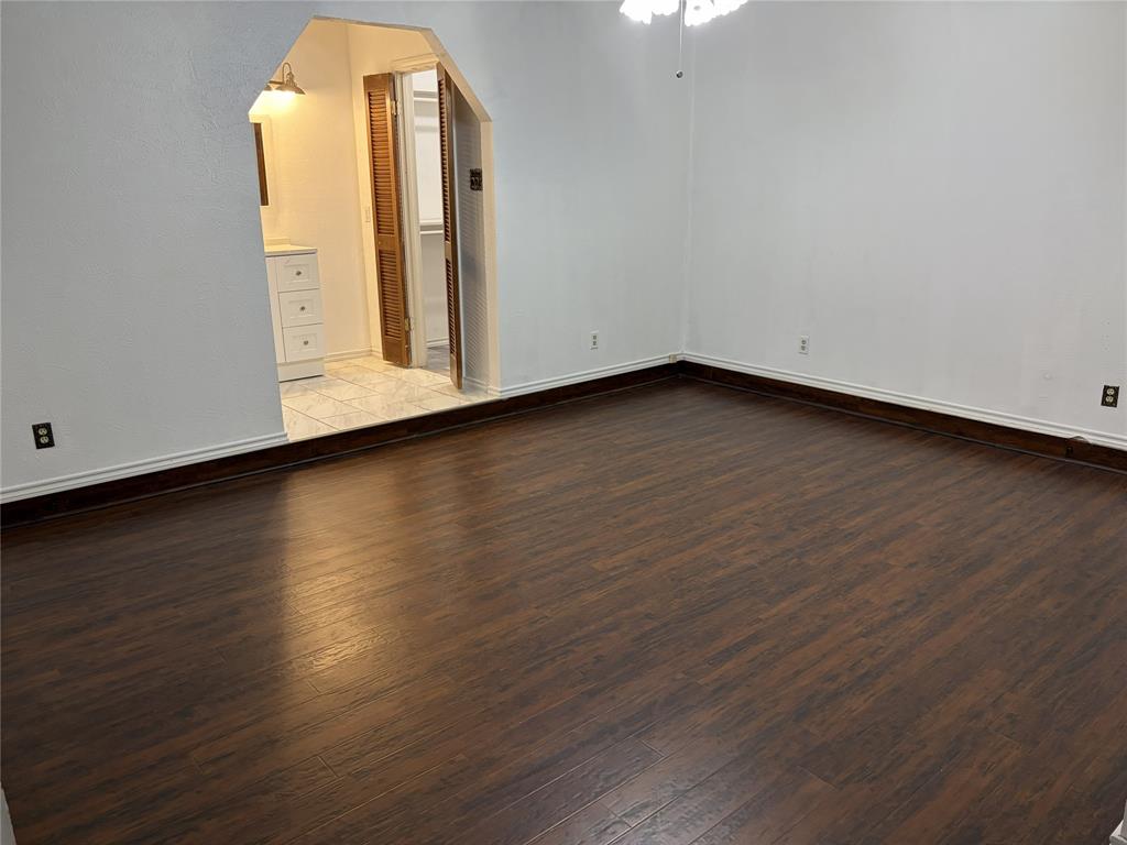 3002 Barrington Place Property Photo 12