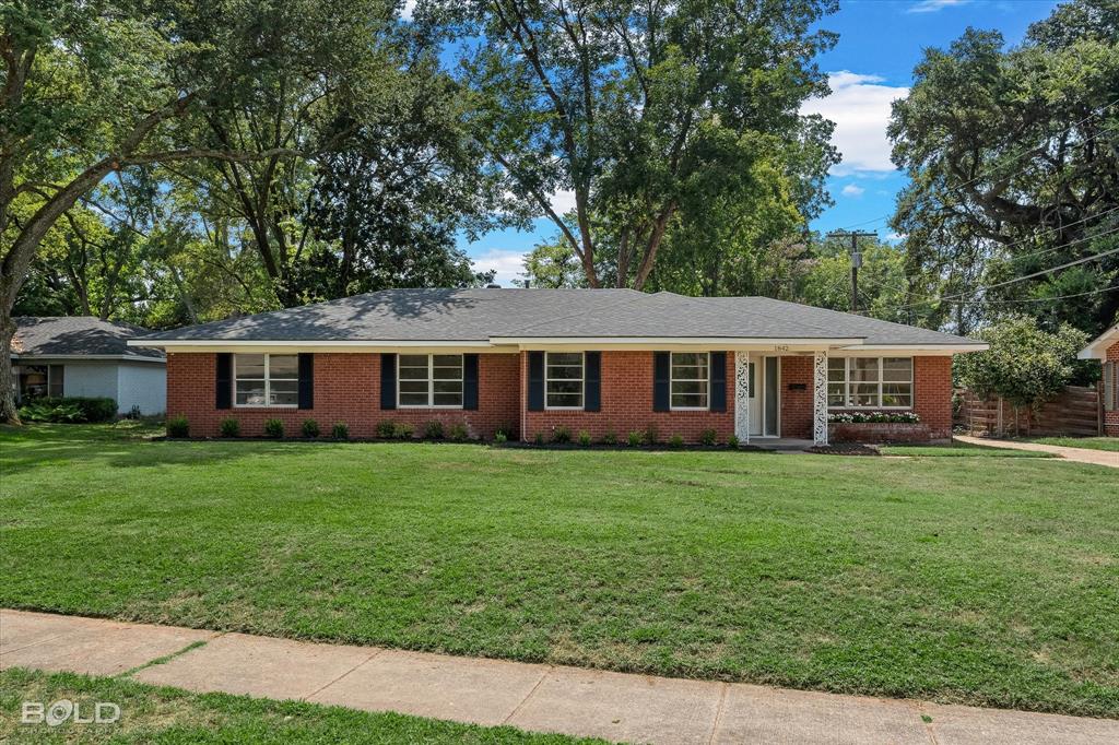 1842 Bryan Place Property Photo 1