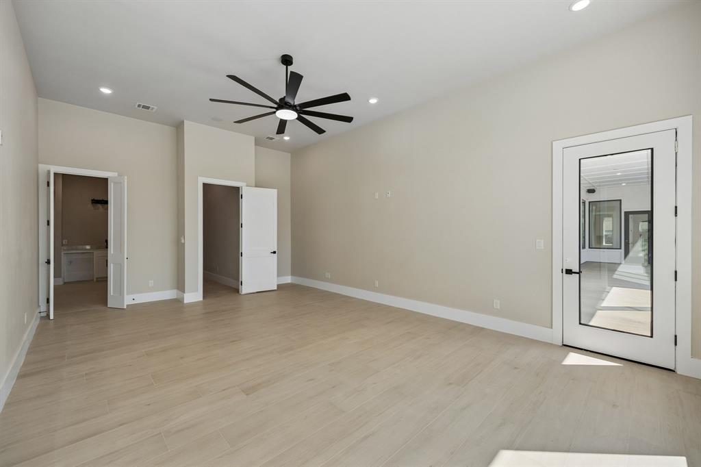 304 Mint Ridge Property Photo 19