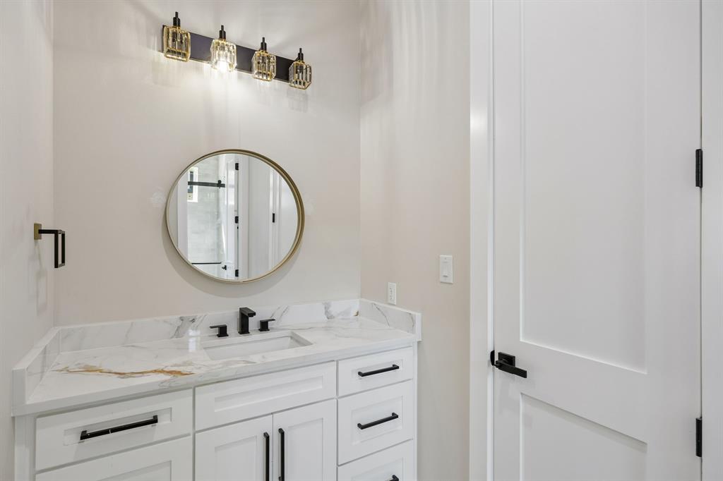 304 Mint Ridge Property Photo 30