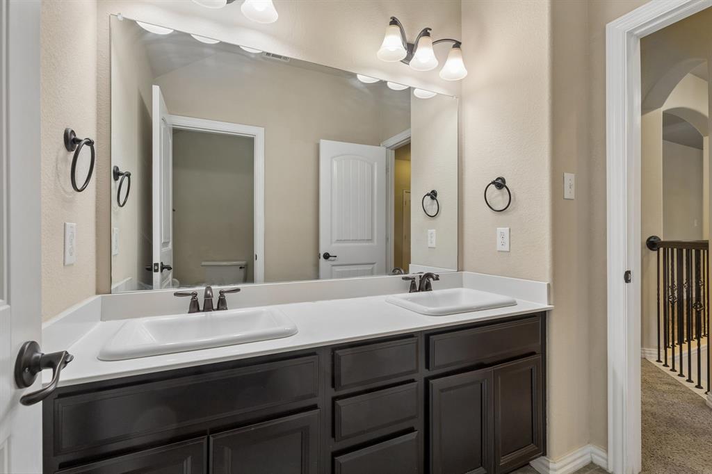 1305 Grapevine Cove Property Photo 29