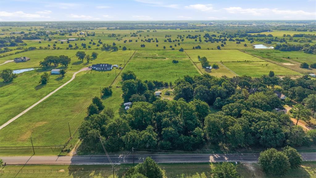 1614 W Line Road Property Photo 4