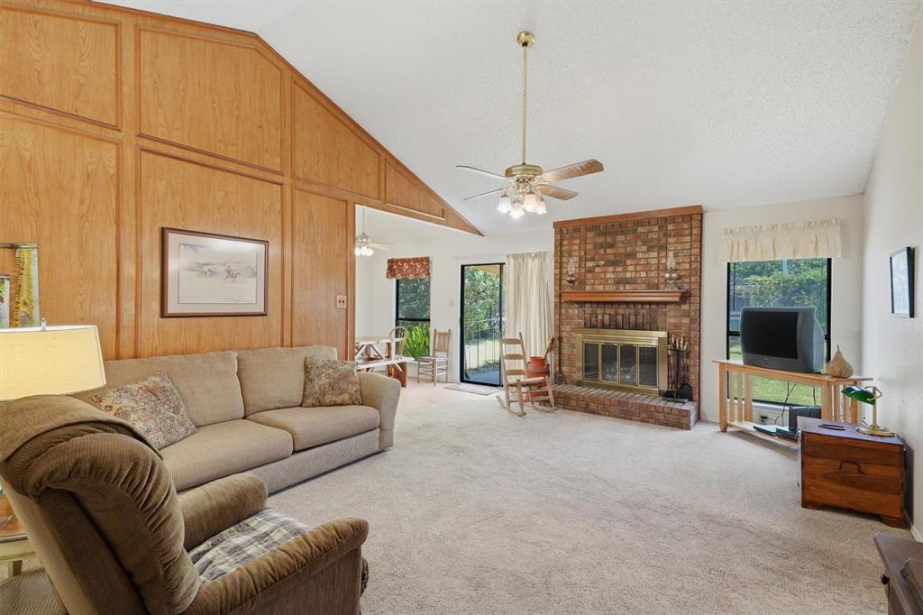 6207 Declaration Drive Property Photo 6