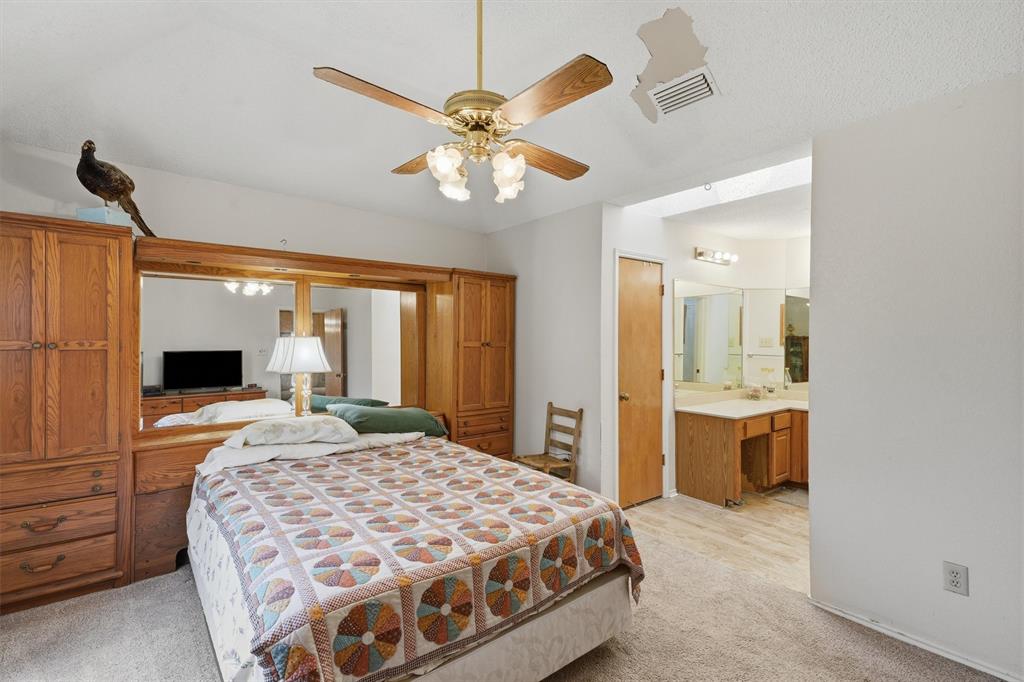 6207 Declaration Drive Property Photo 20