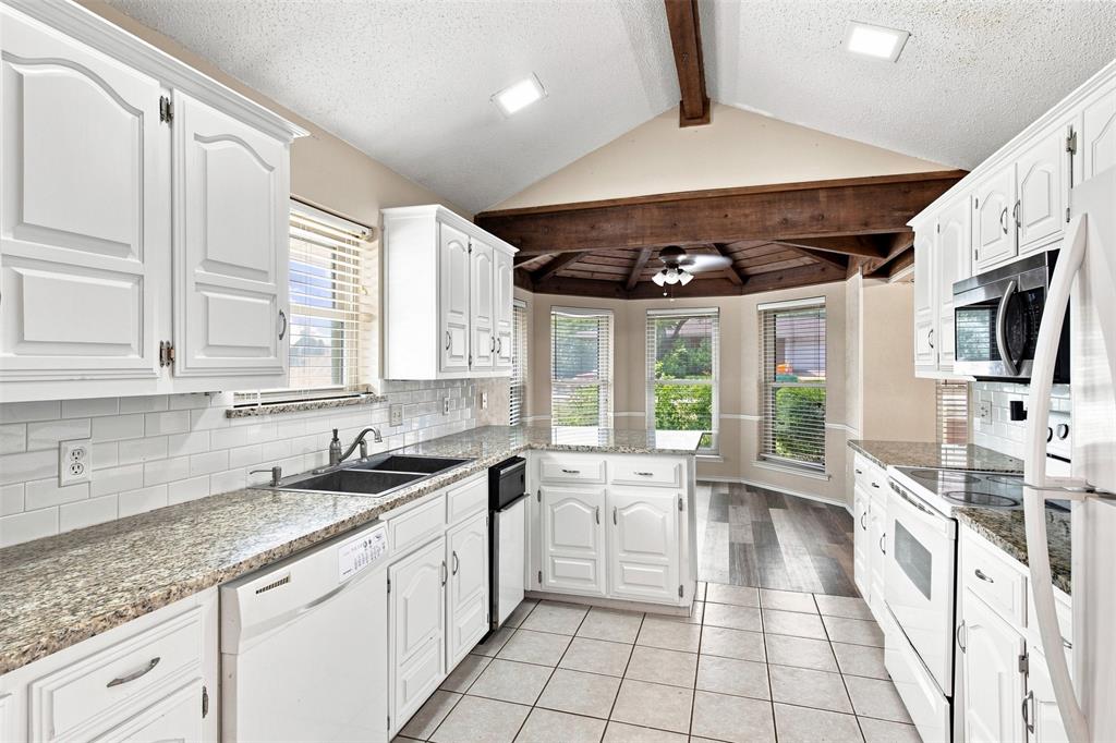 135 Meadow Ridge Drive Property Photo 8
