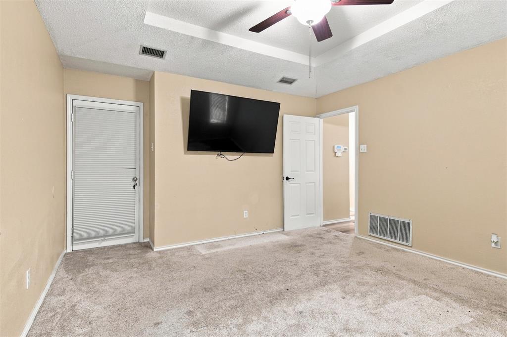 135 Meadow Ridge Drive Property Photo 14