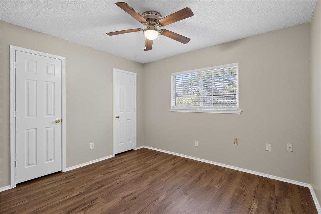 2201 W Brooklake Street Property Photo 18