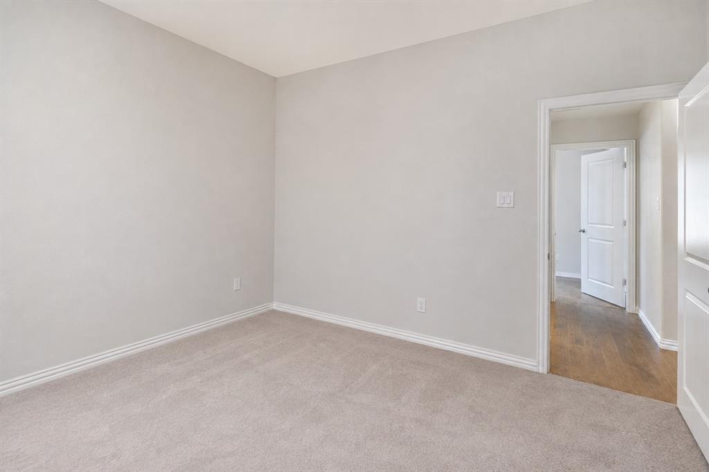 10324 Lakemont Drive Property Photo 10
