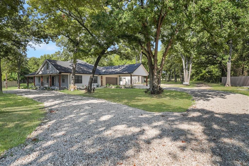 5902 Fm 2494 Property Photo 2