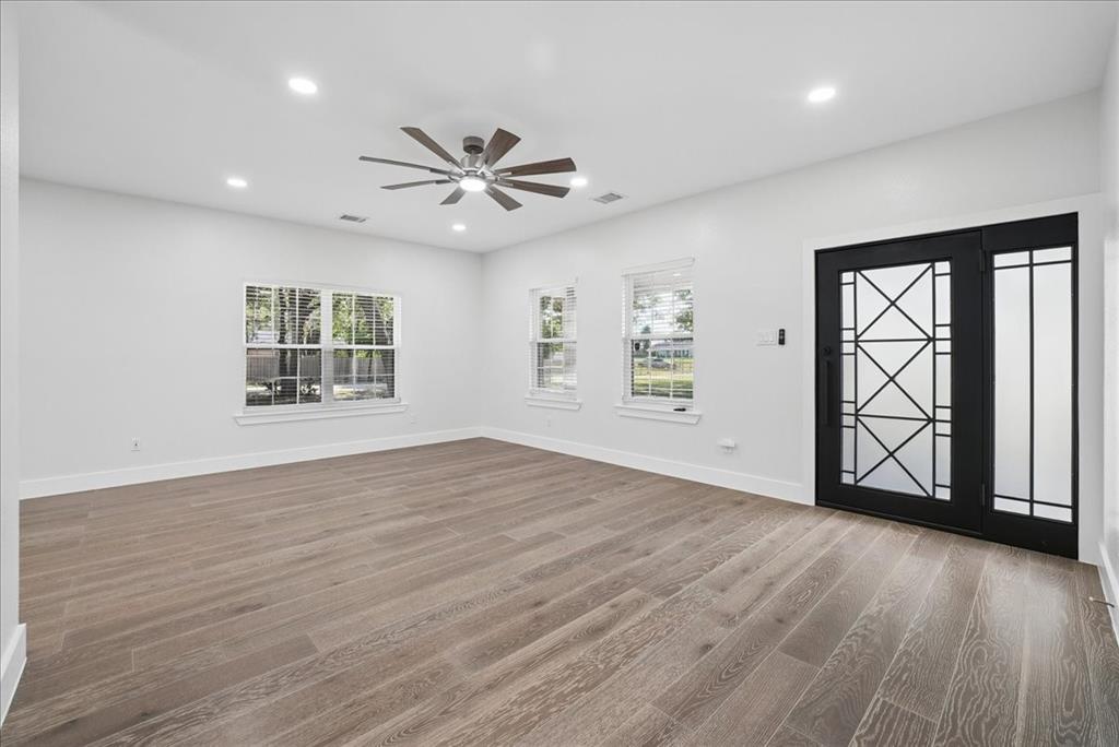 5902 Fm 2494 Property Photo 6