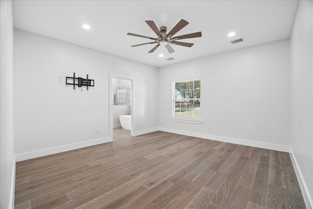 5902 Fm 2494 Property Photo 14