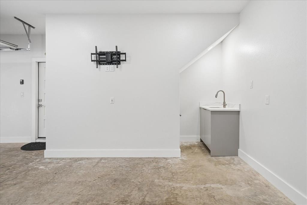 5902 Fm 2494 Property Photo 29