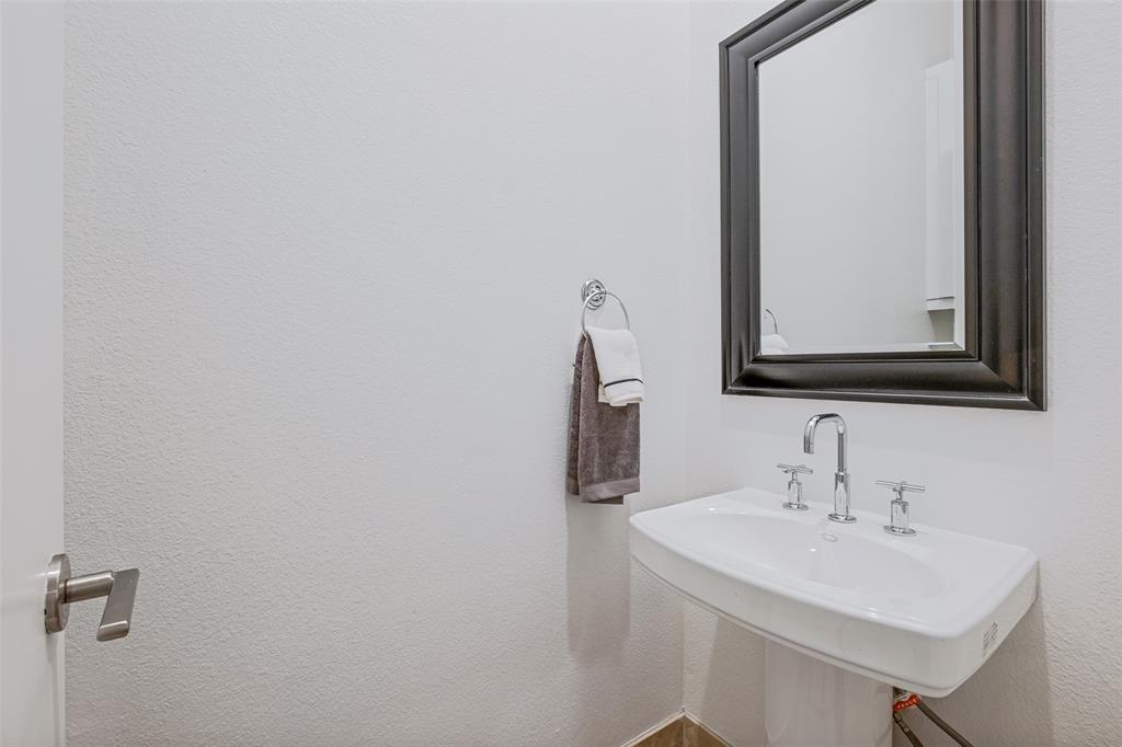 2420 Hugo Street 3 Property Photo 35