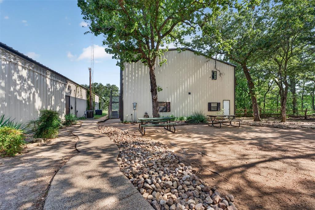 2274 County Road 203 Loop Property Photo 24