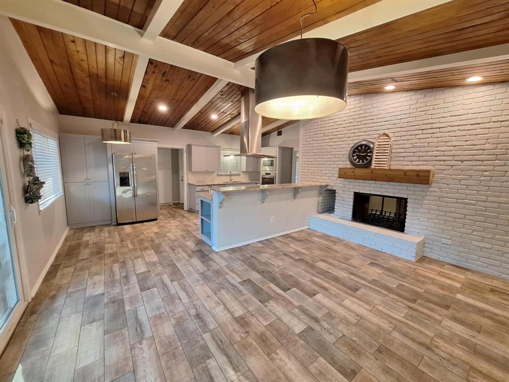 8314 Ashbourne Drive Property Photo 3