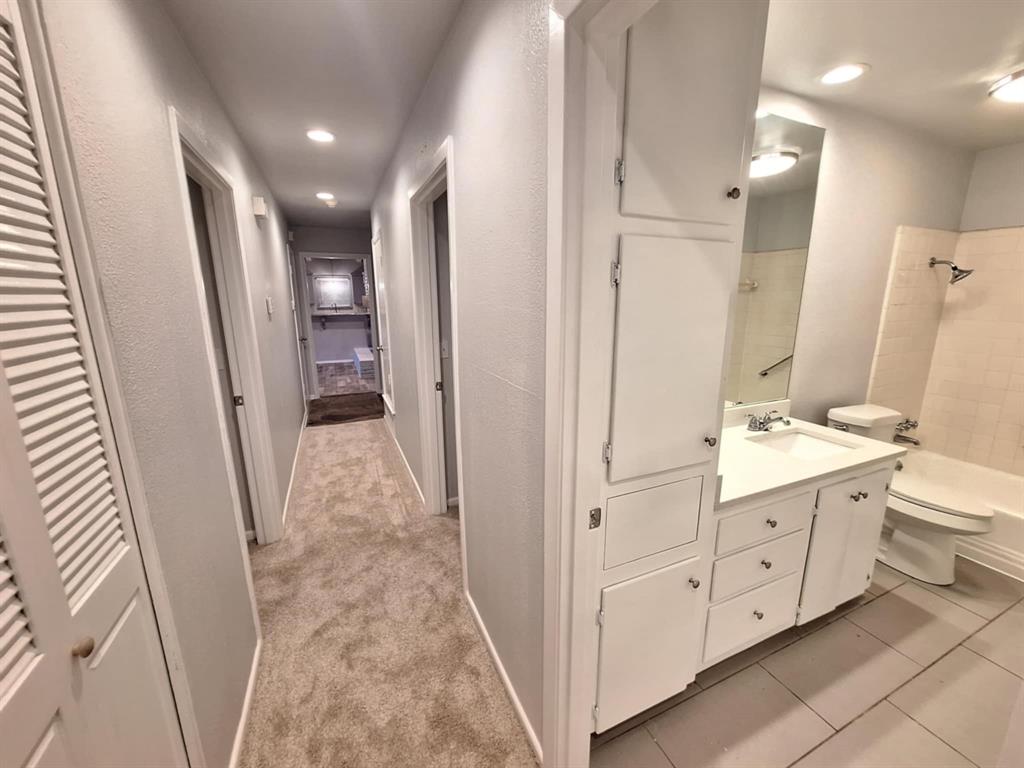8314 Ashbourne Drive Property Photo 28