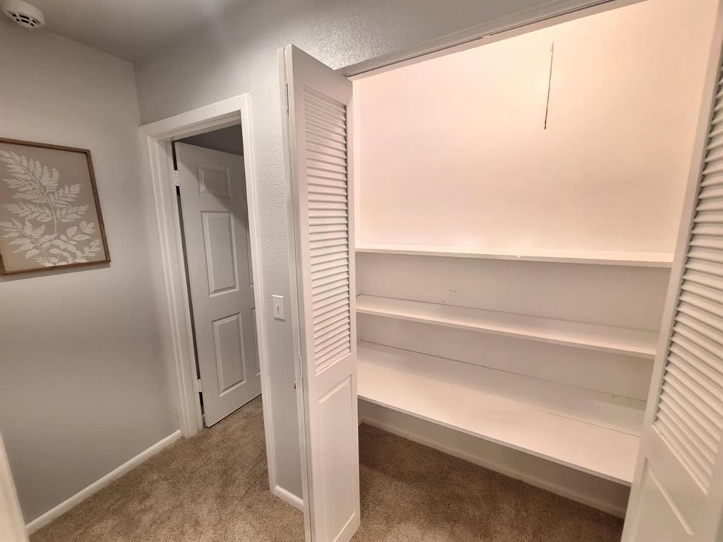 8314 Ashbourne Drive Property Photo 29