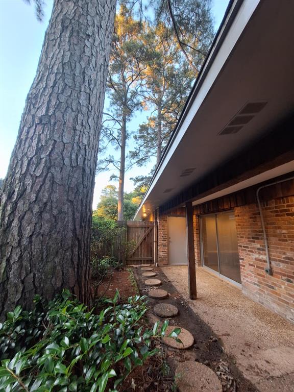 8314 Ashbourne Drive Property Photo 35