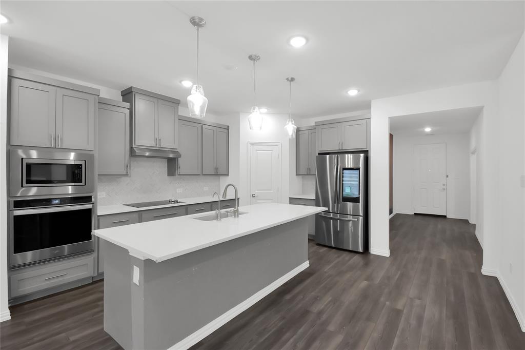 502 Virginia Way Property Photo 8
