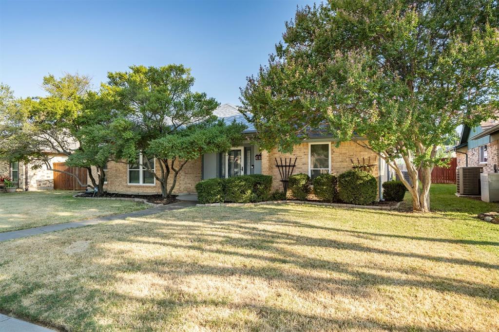1304 River Oaks Drive Property Photo 3