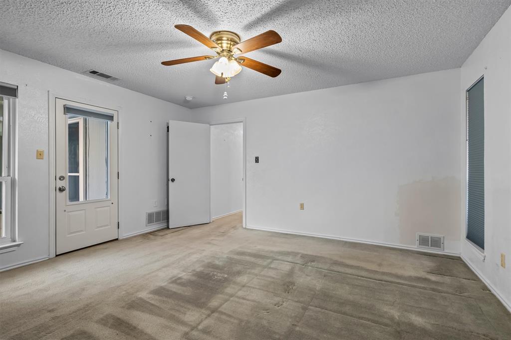 1304 River Oaks Drive Property Photo 21