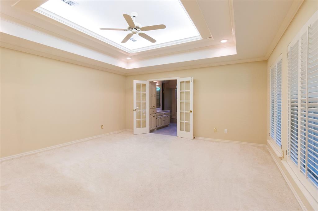 2 Sutton Place Property Photo 15