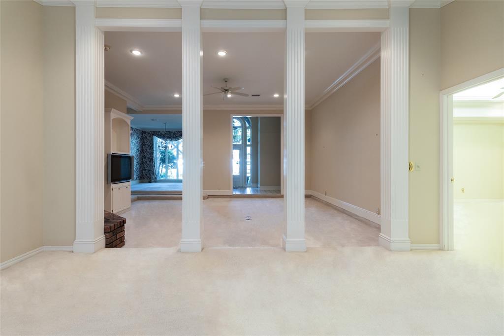 2 Sutton Place Property Photo 16