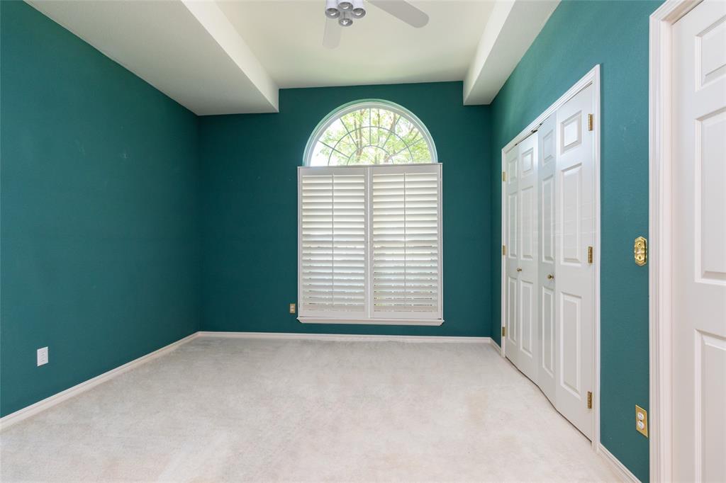 2 Sutton Place Property Photo 17