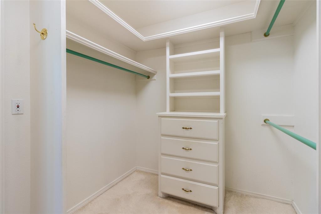 2 Sutton Place Property Photo 20
