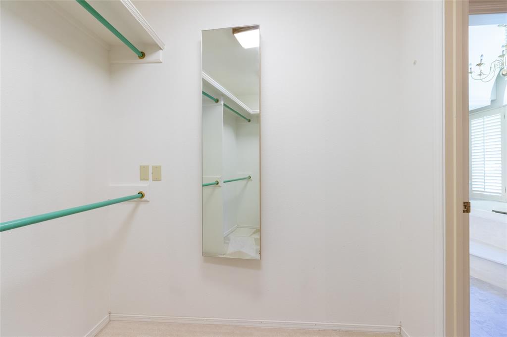 2 Sutton Place Property Photo 21