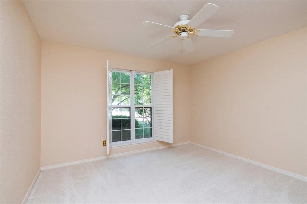 2 Sutton Place Property Photo 24