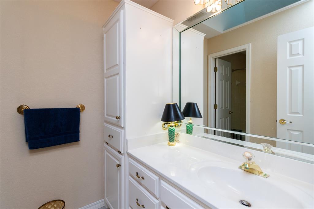 2 Sutton Place Property Photo 26