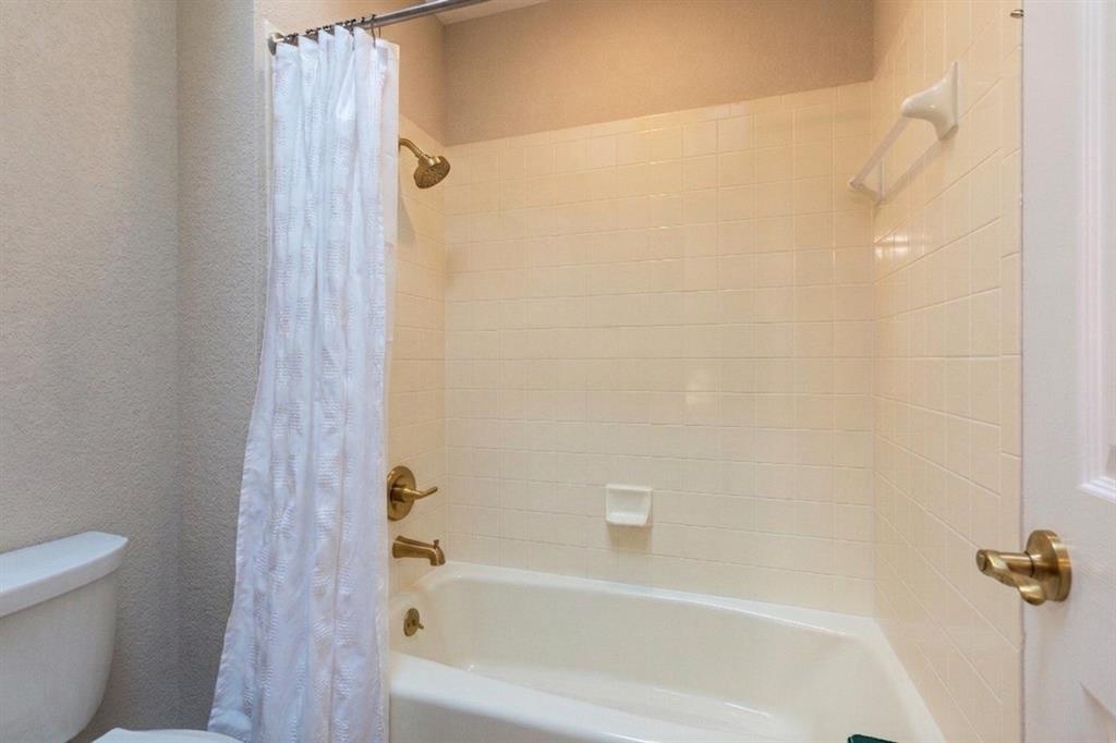 2 Sutton Place Property Photo 27