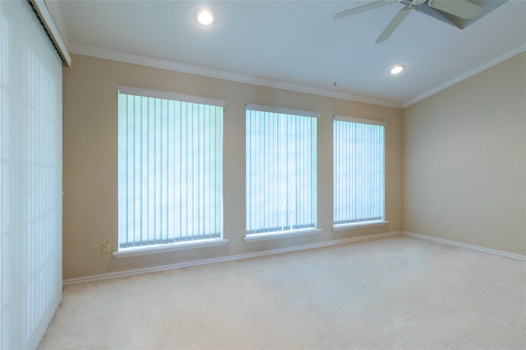 2 Sutton Place Property Photo 29