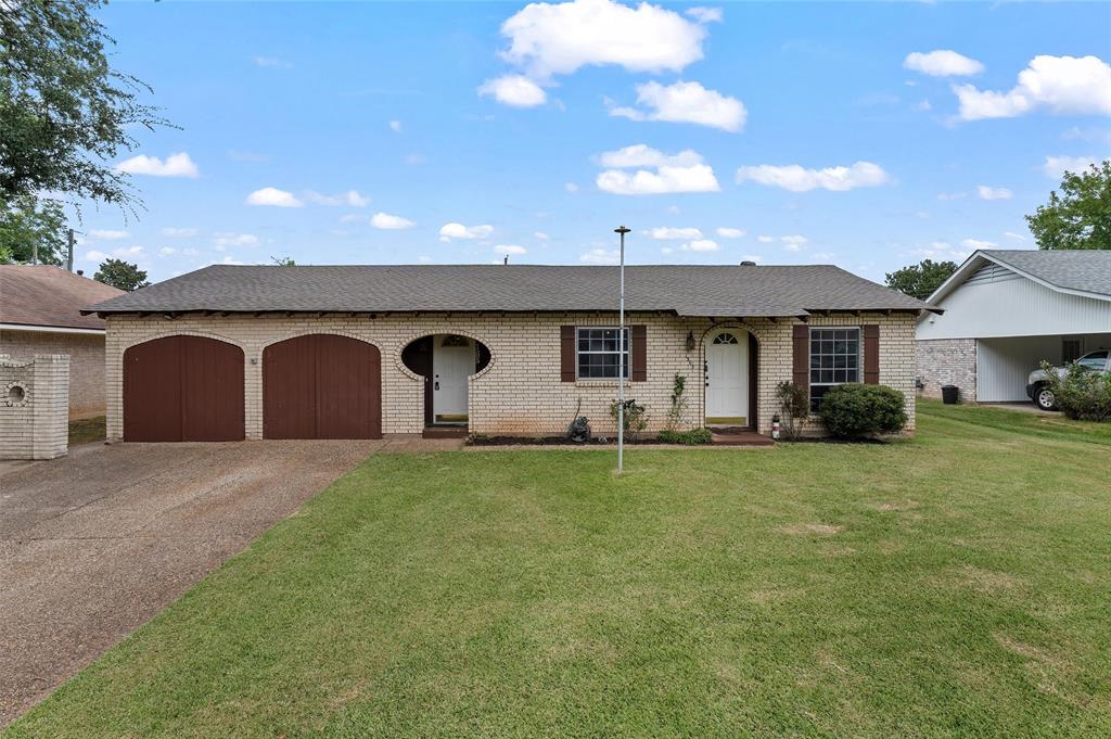 1505 Teresa Place Property Photo 4