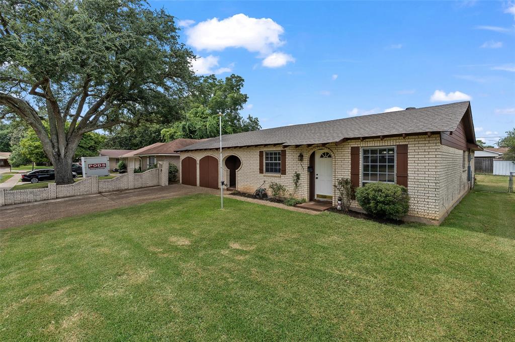 1505 Teresa Place Property Photo 5
