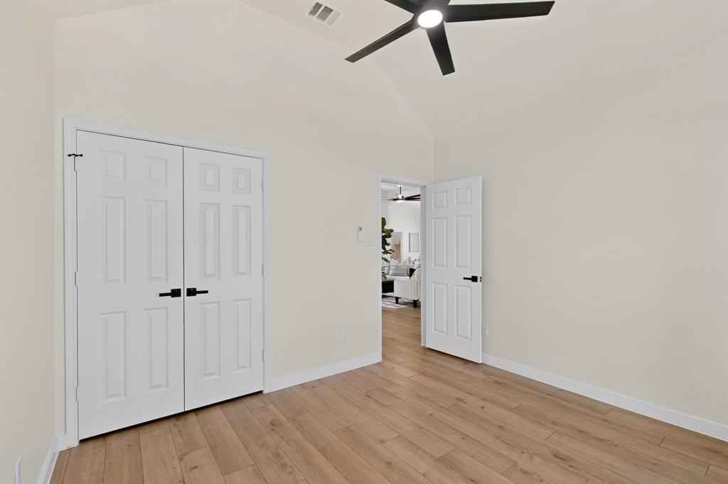 1202 Grimsworth Lane Property Photo 26