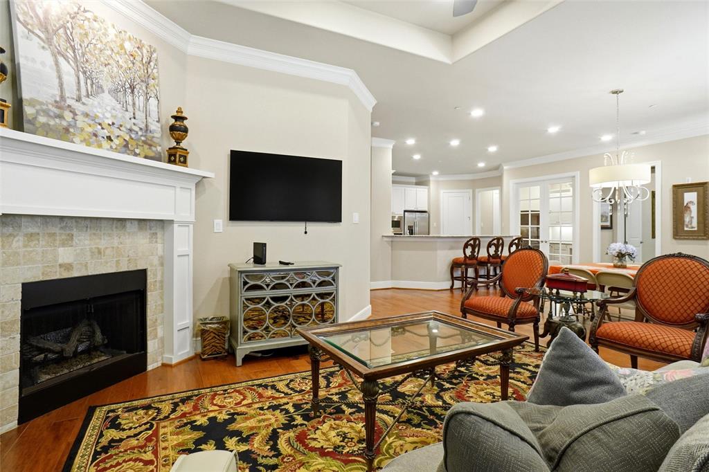 365 Watermere Drive Property Photo 6